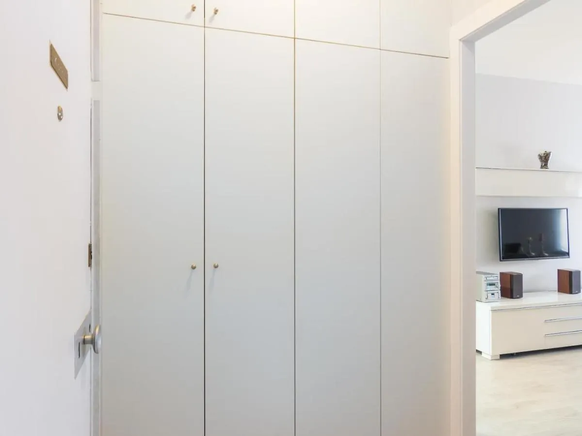 Click&Flat Xoriguer Apartment Barcelona Spain